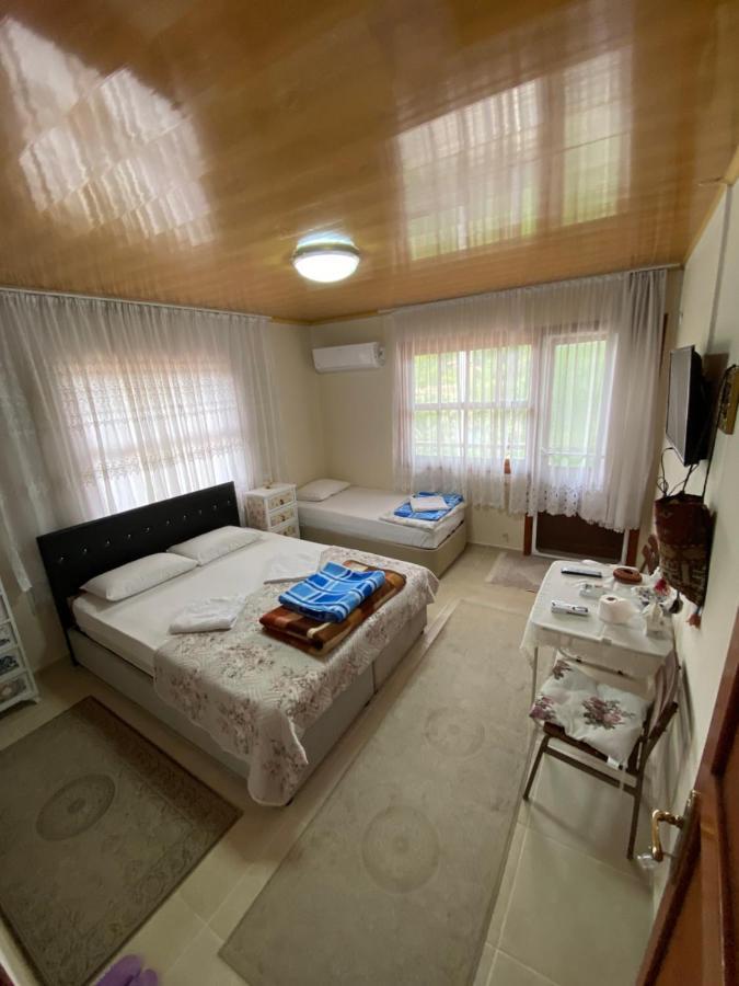 Elmas Pansiyon Karacasu  Exterior photo